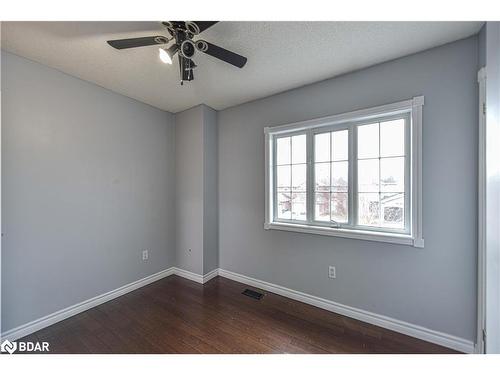 1913 Emerald Court, Innisfil, ON - Indoor Photo Showing Other Room