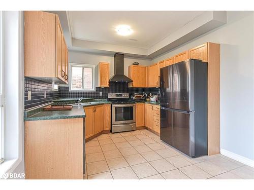 1913 Emerald Court, Innisfil, ON - Indoor Photo Showing Kitchen With Stainless Steel Kitchen