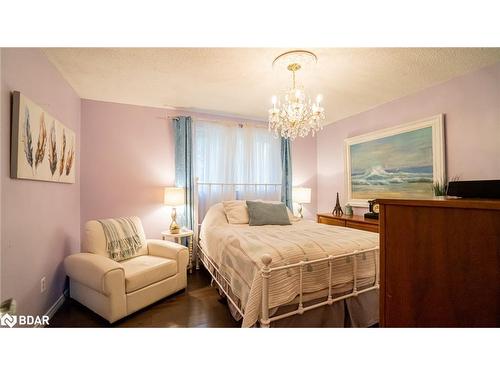 335 North Forest Crescent, Orillia, ON - Indoor Photo Showing Bedroom