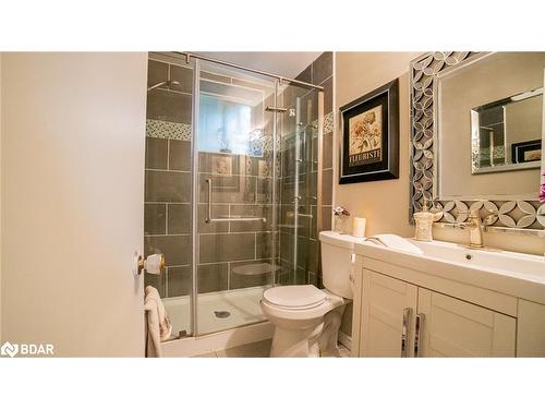 335 North Forest Crescent, Orillia, ON - Indoor Photo Showing Bathroom