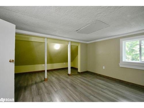 2415 Ronald Road, Minesing, ON - Indoor Photo Showing Other Room