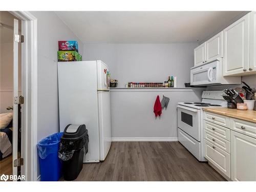 218 Hilda Street, Orillia, ON - Indoor Photo Showing Kitchen