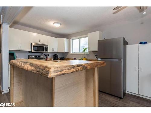 218 Hilda Street, Orillia, ON - Indoor Photo Showing Kitchen