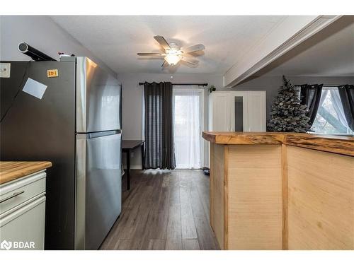 218 Hilda Street, Orillia, ON - Indoor Photo Showing Kitchen