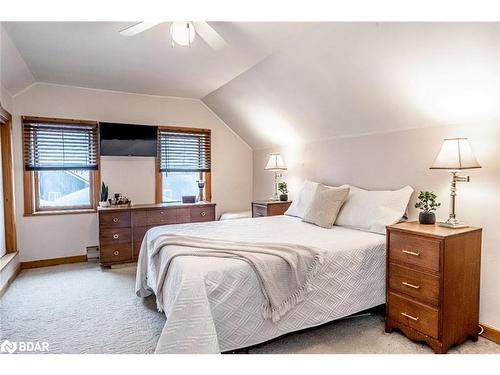 1016 Manson Lane, Gravenhurst, ON - Indoor Photo Showing Bedroom