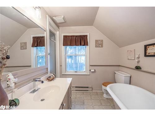 1016 Manson Lane, Gravenhurst, ON - Indoor Photo Showing Bathroom