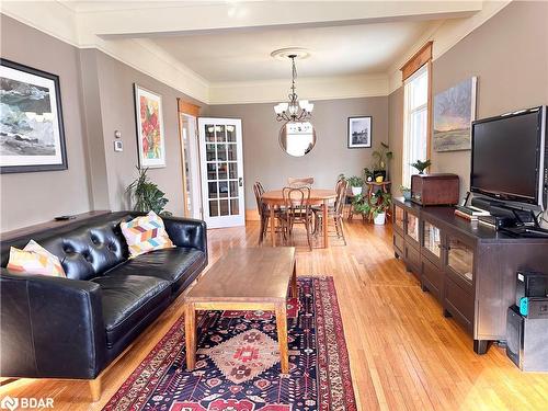 12 Elizabeth Street W, Creemore, ON - Indoor Photo Showing Living Room