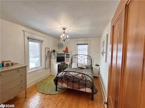 12 Elizabeth Street W, Creemore, ON - Indoor Photo Showing Bedroom