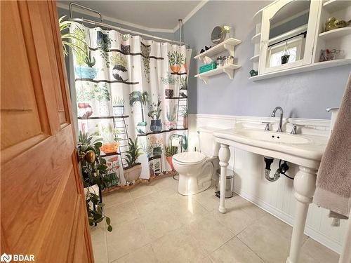 12 Elizabeth Street W, Creemore, ON - Indoor Photo Showing Bathroom