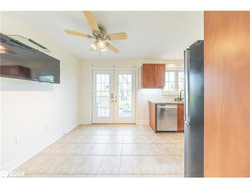 15 Galea Drive, Ajax, ON - Indoor Photo Showing Kitchen