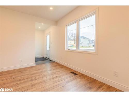 169 Peel Street, Collingwood, ON - Indoor Photo Showing Other Room