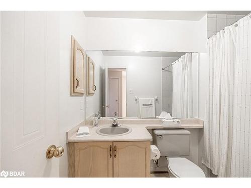 36-120 D'Ambrosio Drive, Barrie, ON - Indoor Photo Showing Bathroom