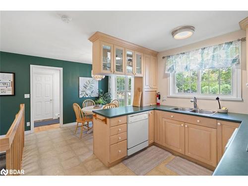 443 By-Lock Acres Road, Huntsville, ON - Indoor Photo Showing Kitchen With Double Sink