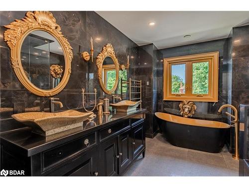 2269 Somers Boulevard, Innisfil, ON - Indoor Photo Showing Bathroom