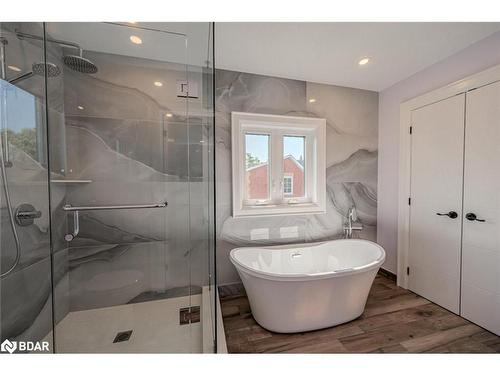 2269 Somers Boulevard, Innisfil, ON - Indoor Photo Showing Bathroom