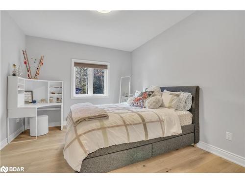 101 Budds Mill Road, Snow Valley, ON - Indoor Photo Showing Bedroom