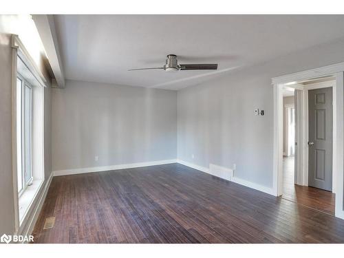 125 Oakwood Drive, Gravenhurst, ON - Indoor Photo Showing Other Room