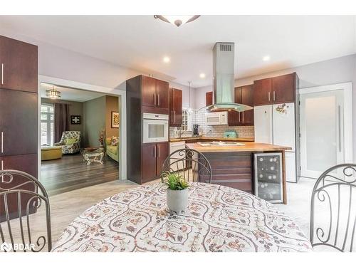 1147 Old Creamery Road, Severn, ON - Indoor Photo Showing Kitchen