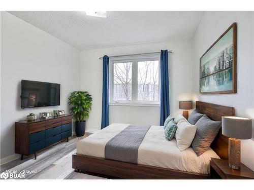 11-175 Stanley Street, Barrie, ON - Indoor Photo Showing Bedroom