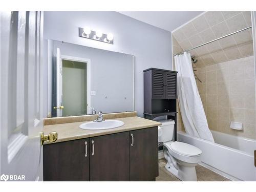 11-175 Stanley Street, Barrie, ON - Indoor Photo Showing Bathroom