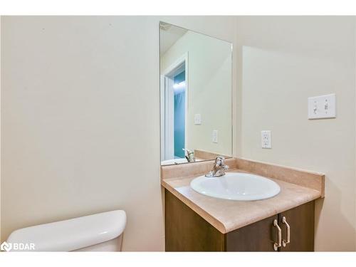 11-175 Stanley Street, Barrie, ON - Indoor Photo Showing Bathroom