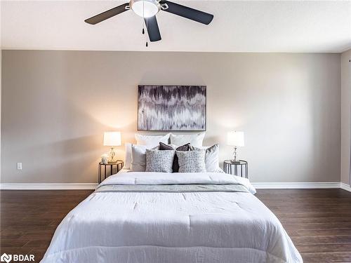 571 Rossellini Drive, Mississauga, ON - Indoor Photo Showing Bedroom