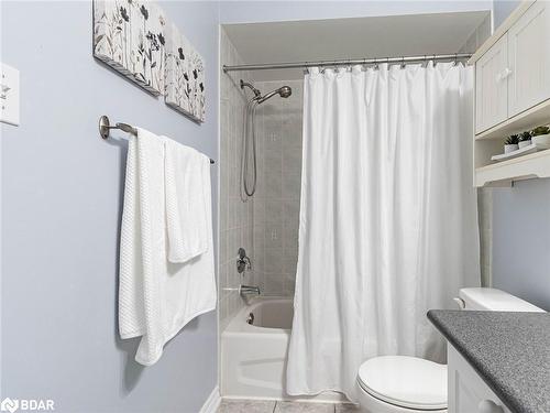 571 Rossellini Drive, Mississauga, ON - Indoor Photo Showing Bathroom