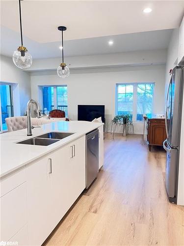 224-121 Mary Street, Creemore, ON - Indoor Photo Showing Kitchen With Double Sink