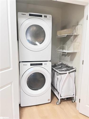 224-121 Mary Street, Creemore, ON - Indoor Photo Showing Laundry Room