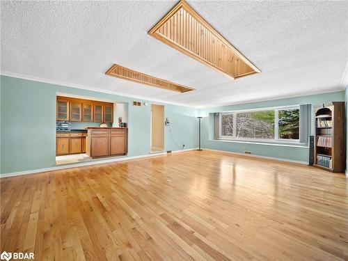 3146 Wasdell Falls Road, Washago, ON - Indoor Photo Showing Other Room