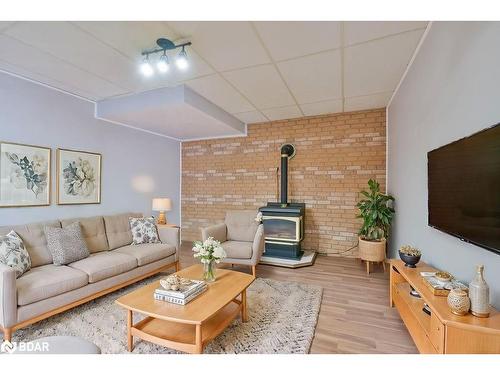 537 Huronia Road, Barrie, ON - Indoor Photo Showing Living Room With Fireplace