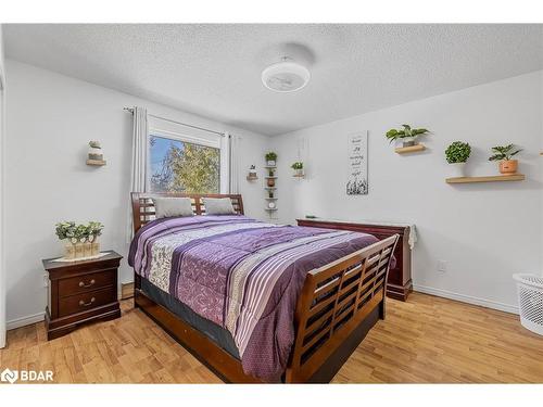 72 Cooper Street, Grand Valley, ON - Indoor Photo Showing Bedroom