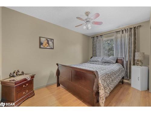 72 Cooper Street, Grand Valley, ON - Indoor Photo Showing Bedroom