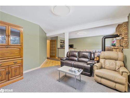 72 Cooper Street, Grand Valley, ON - Indoor Photo Showing Living Room