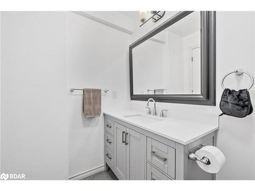 72 Cooper Street, Grand Valley, ON - Indoor Photo Showing Bathroom