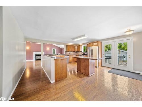 58 Unity Side Road, Caledonia, ON - Indoor Photo Showing Kitchen