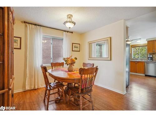 69 Irwin Drive, Barrie, ON - Indoor Photo Showing Dining Room