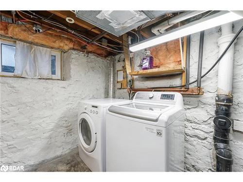 521 St Andrew Street W, Fergus, ON - Indoor Photo Showing Laundry Room