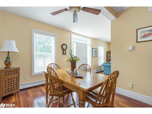 1897 10 Line N, Oro-Medonte, ON - Indoor Photo Showing Dining Room