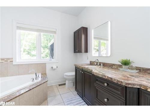 16 Boothby Crescent, Minesing, ON - Indoor Photo Showing Bathroom