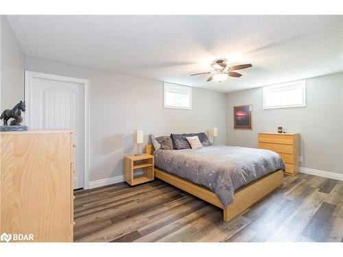 16 Boothby Crescent, Minesing, ON - Indoor Photo Showing Bedroom