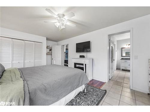 625506 Sideroad 15 Line, Melancthon, ON - Indoor Photo Showing Bedroom