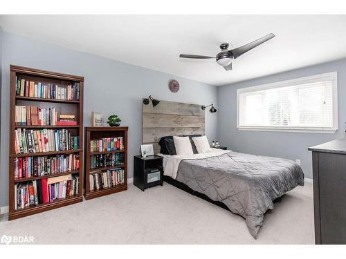 18 Christie Crescent, Barrie, ON - Indoor Photo Showing Bedroom