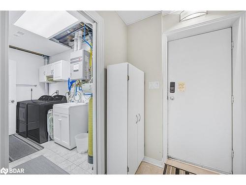 22 Patterson Place, Barrie, ON - Indoor Photo Showing Laundry Room