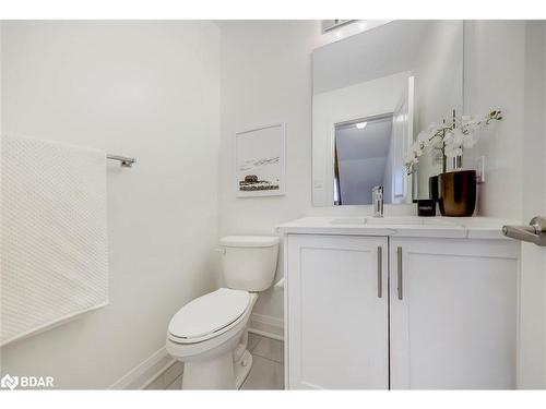 575 Port Darlington Road, Bowmanville, ON - Indoor Photo Showing Bathroom