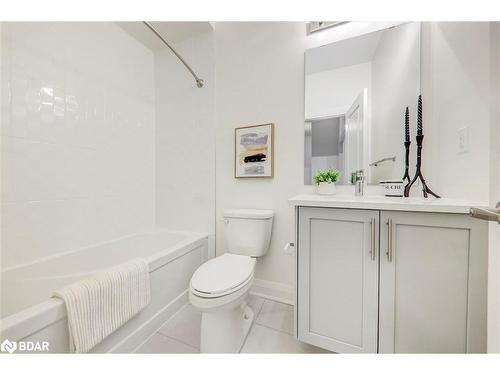 575 Port Darlington Road, Bowmanville, ON - Indoor Photo Showing Bathroom