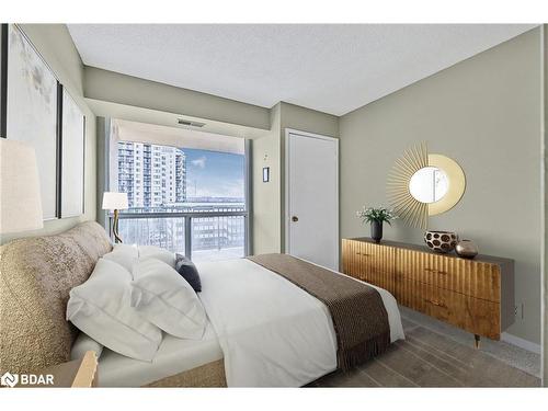 205-65 Ellen Street, Barrie, ON - Indoor Photo Showing Bedroom