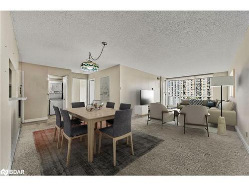 205-65 Ellen Street, Barrie, ON - Indoor Photo Showing Dining Room