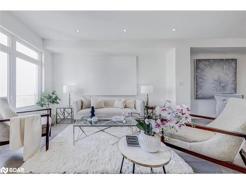 833 Port Darlington Road, Bowmanville, ON - Indoor Photo Showing Living Room