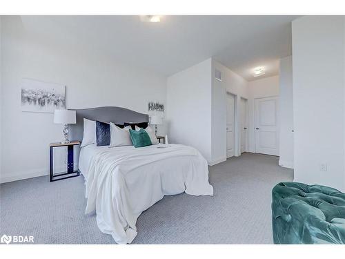 833 Port Darlington Road, Bowmanville, ON - Indoor Photo Showing Bedroom